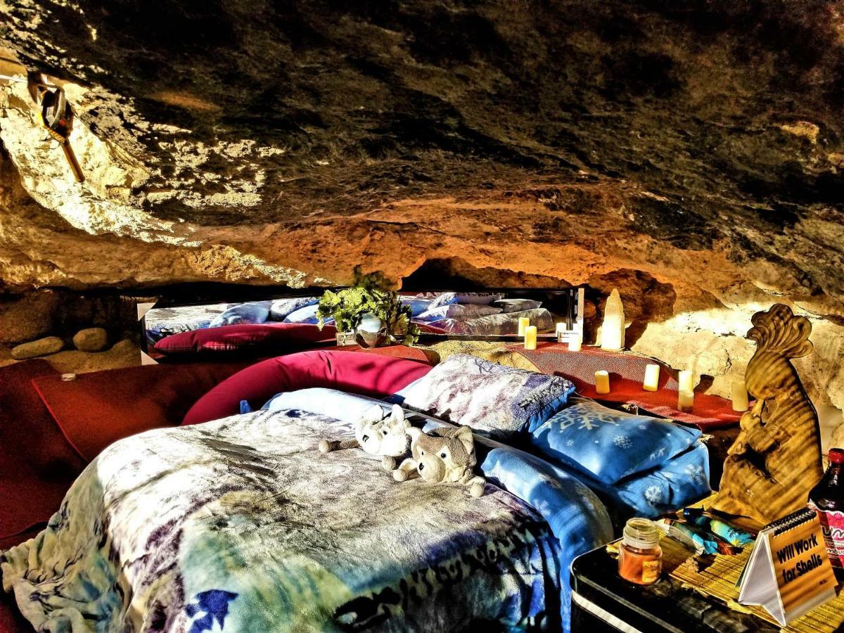 Hôtel Cave, Yurt, Bubble And Other Glamping Adventures à Sedona Extérieur photo