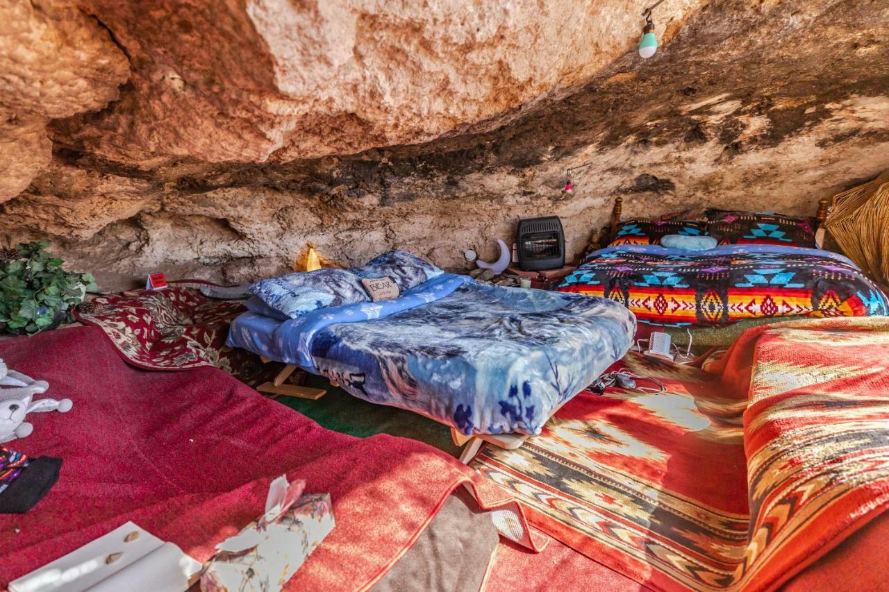 Hôtel Cave, Yurt, Bubble And Other Glamping Adventures à Sedona Extérieur photo