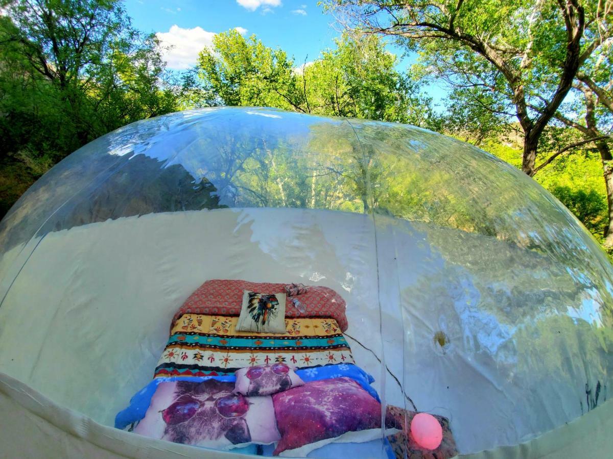 Hôtel Cave, Yurt, Bubble And Other Glamping Adventures à Sedona Extérieur photo
