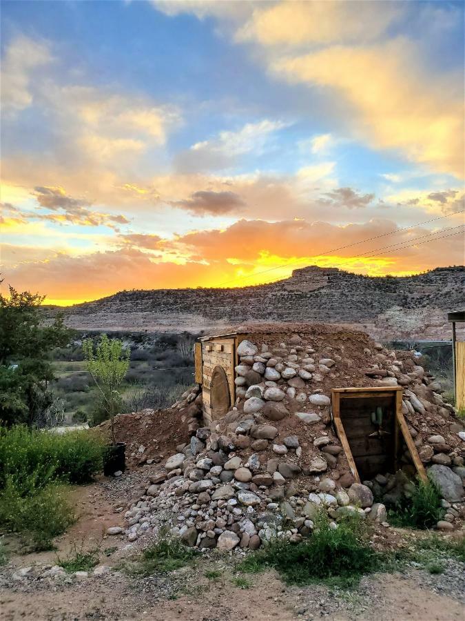 Hôtel Cave, Yurt, Bubble And Other Glamping Adventures à Sedona Extérieur photo
